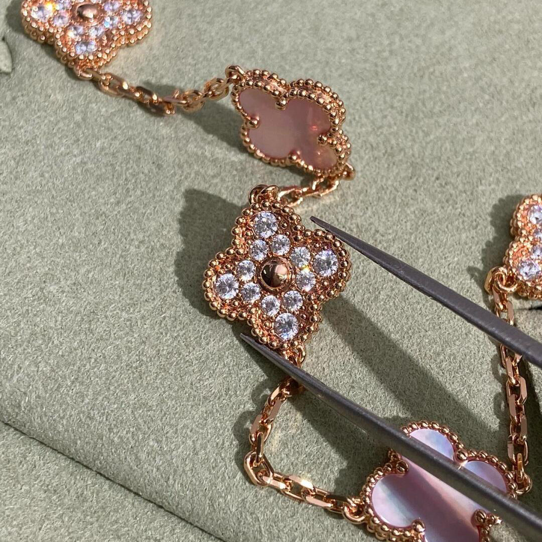 [LuckyStar]CLOVER 10 MOTIFS DIAMOND PINK MOP NECKLACE