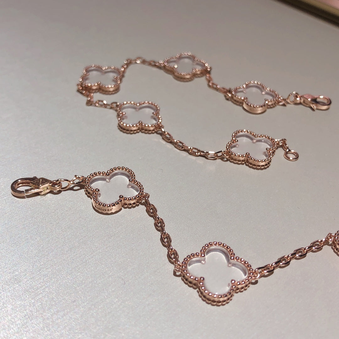 [LuckyStar] Armband mit Kleeblatt-Motiv und Bergkristall in Roségold