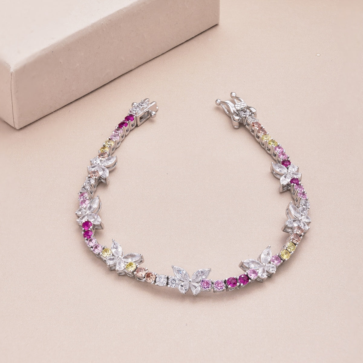 [LuckyStar]Ornate Colorful Butterfly Shape Round Cut Daily Bracelet