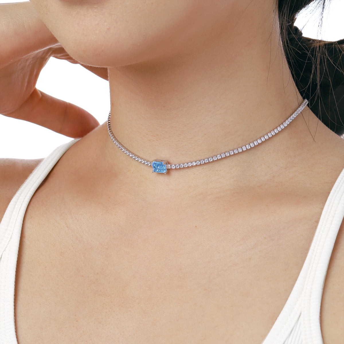 [LuckyStar]2.0 carat Ornate Emerald Cut Necklace