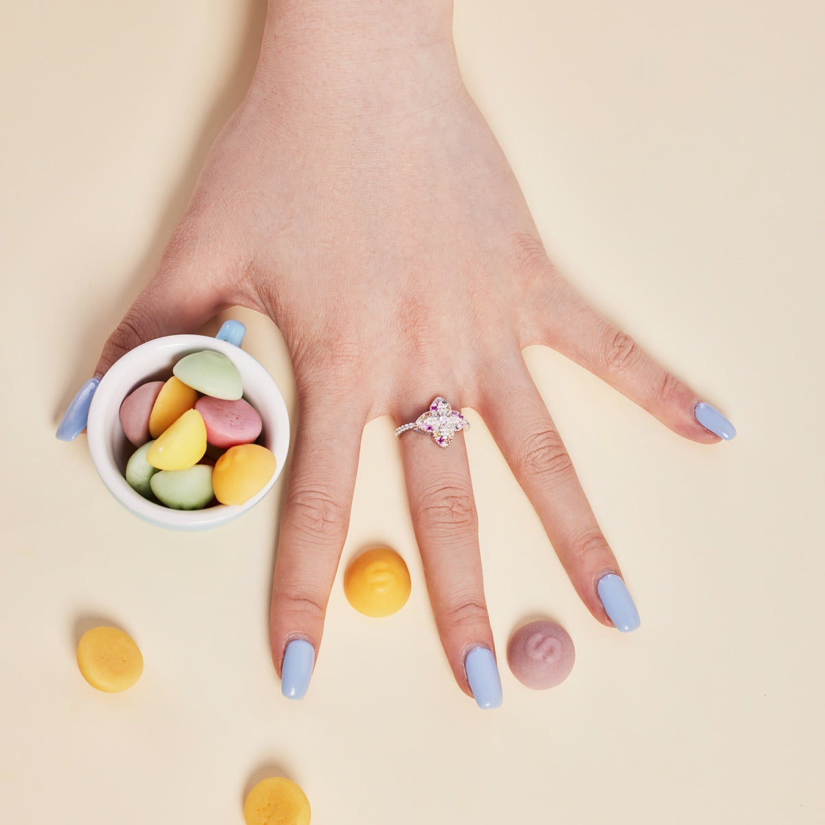 [LuckyStar]Luxurious Colorful Flower Shape Banquet Ring