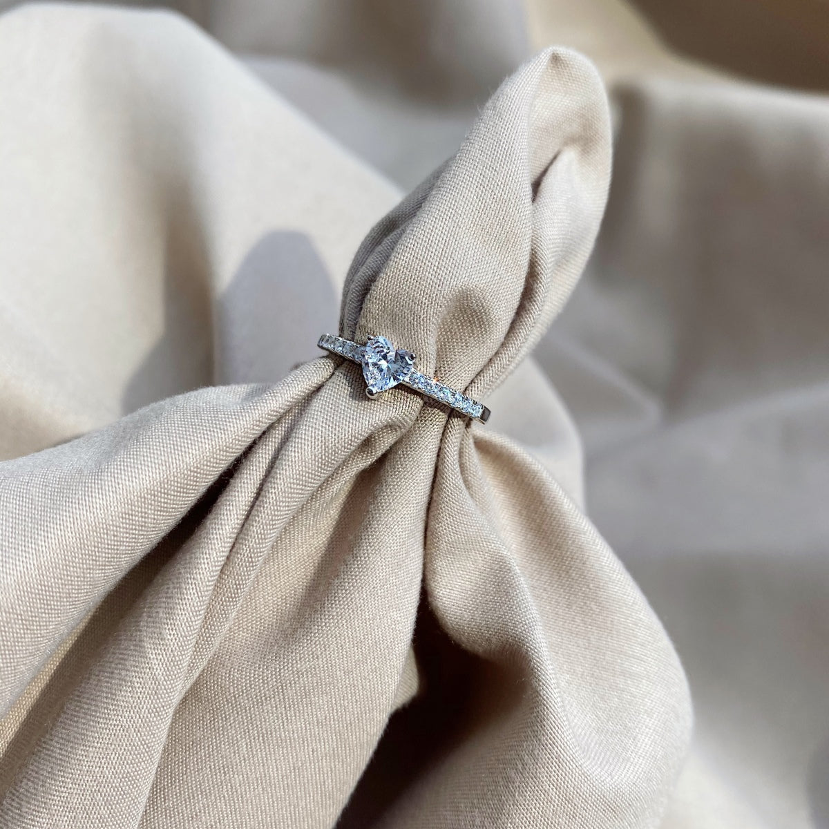 [LuckyStar]0.5 Carat CaratEternity Charming Heart Shape Lover Ring