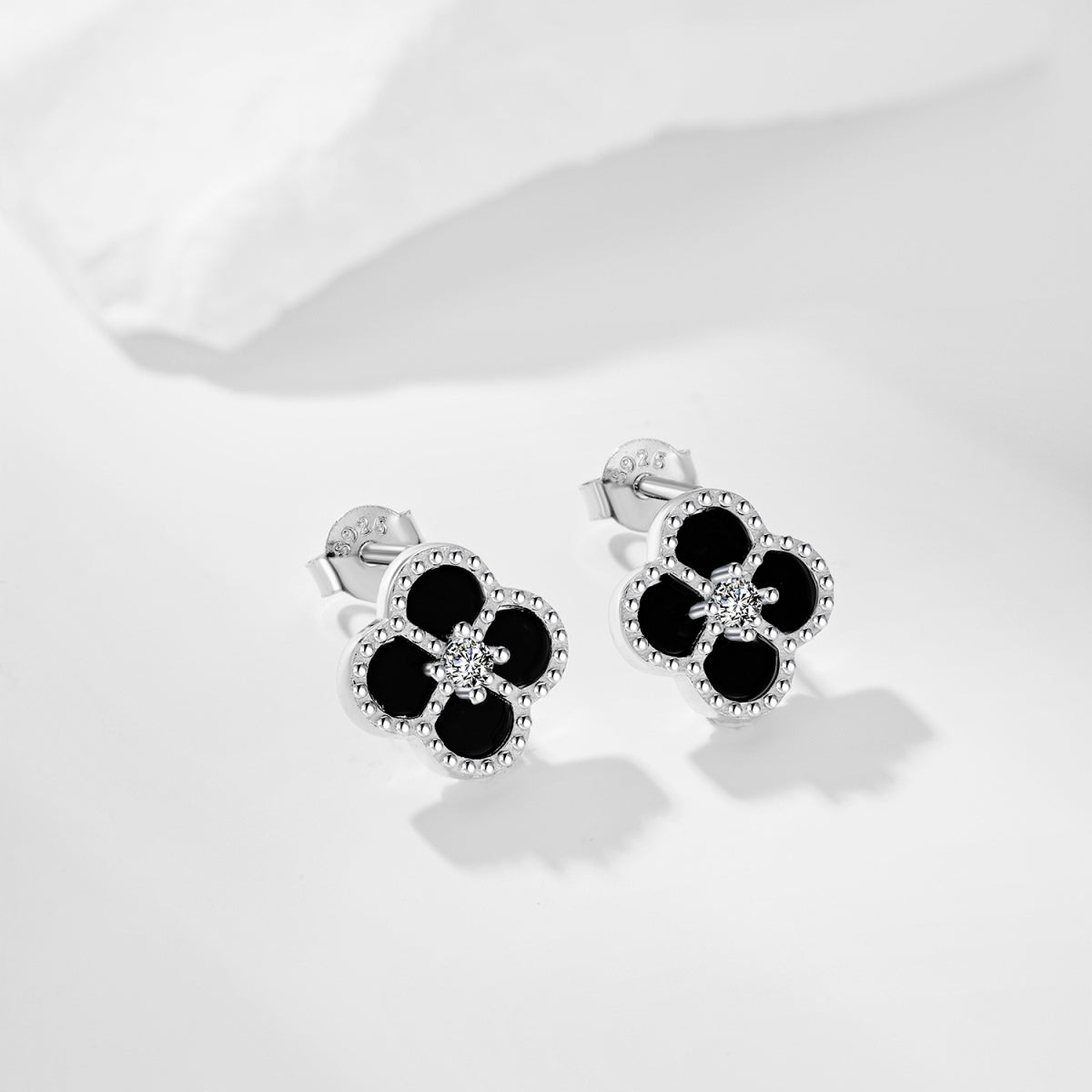 [LuckyStar]Four-Leaf Clover Flower Shape Exquisite Earrings