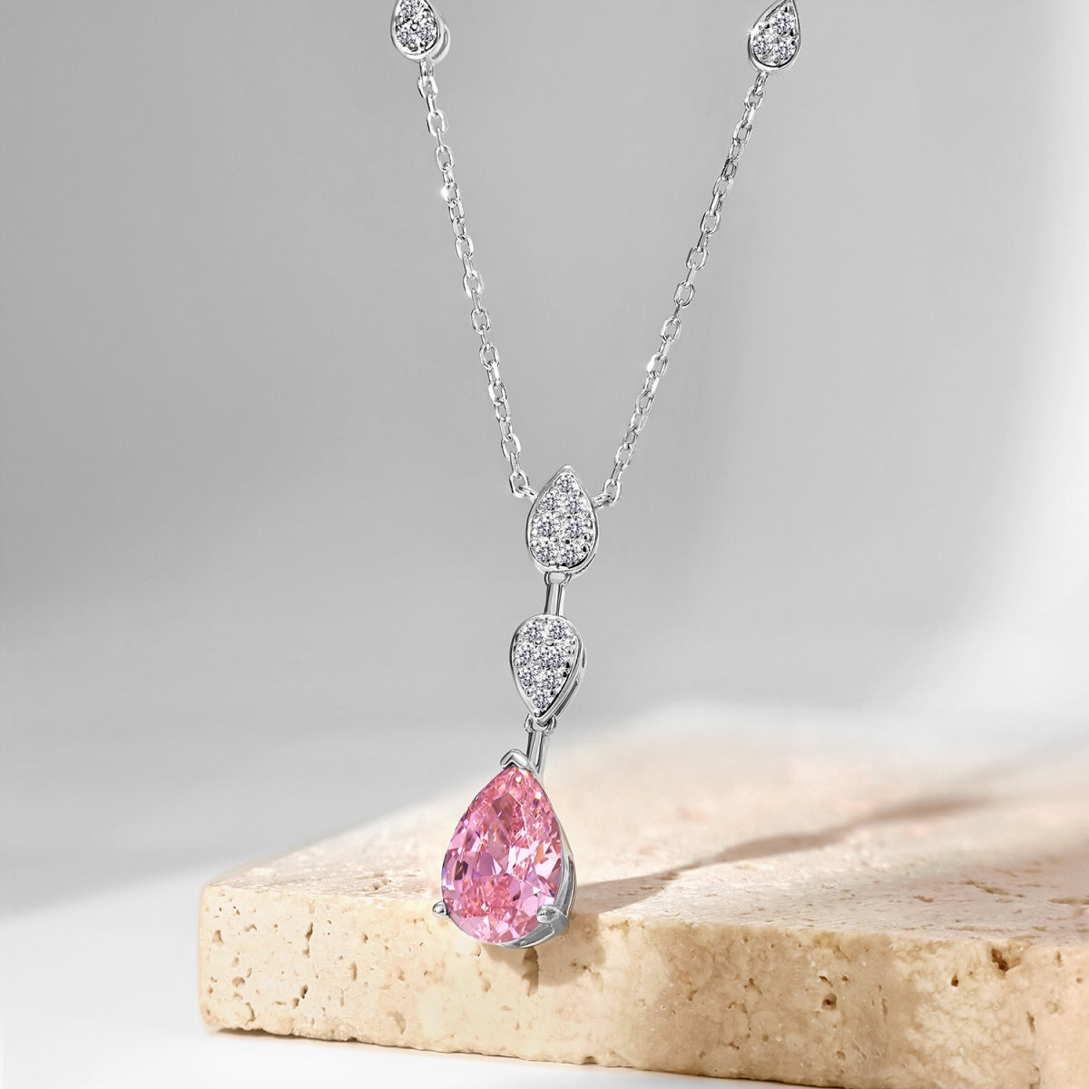 [LuckyStar]Dazzling Pear Cut Necklace