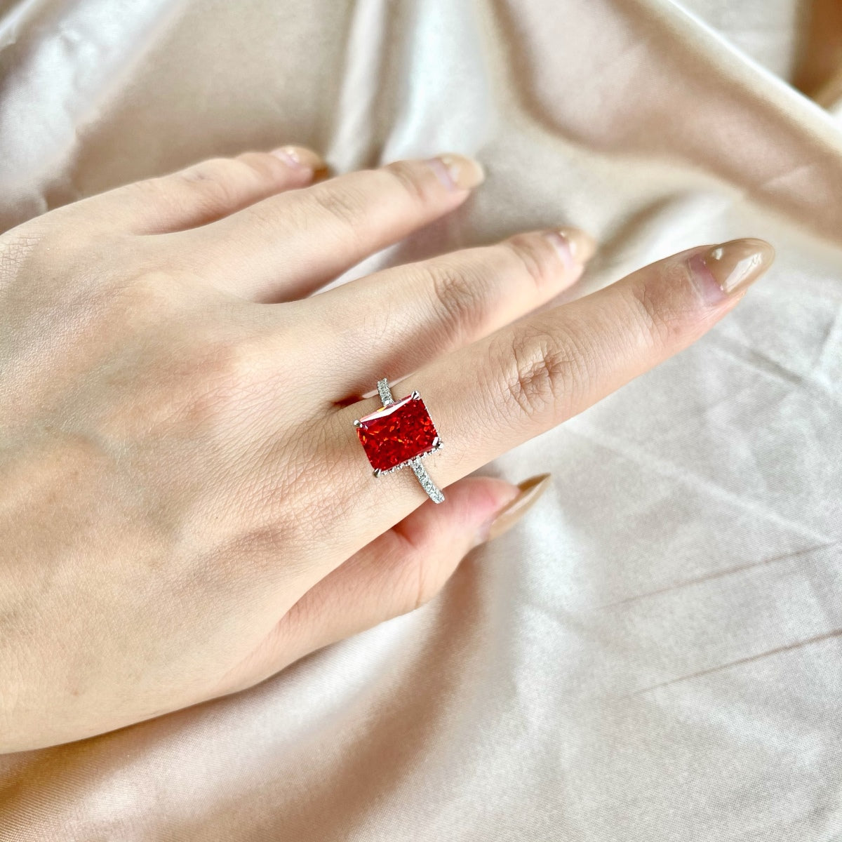 [LuckyStar]4,0 Karat Luxuriöser Verlobungsring