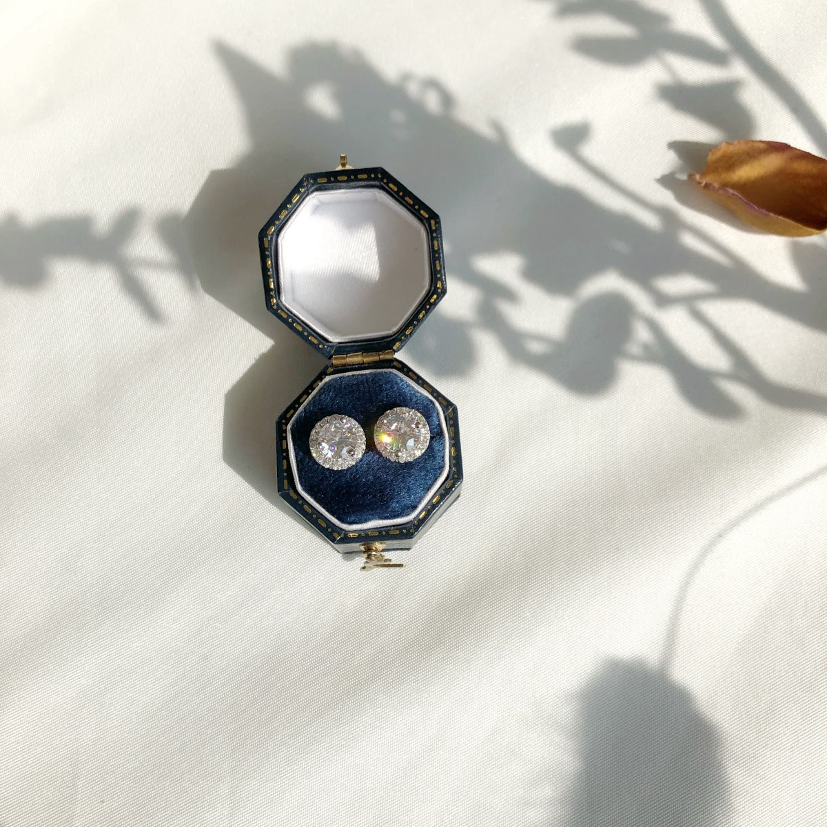 [LuckyStar]Classic Princess Round Shape Earrings