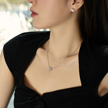 [LuckyStar]Exquisite Necklace With Four-Leaf Clover Flower Design