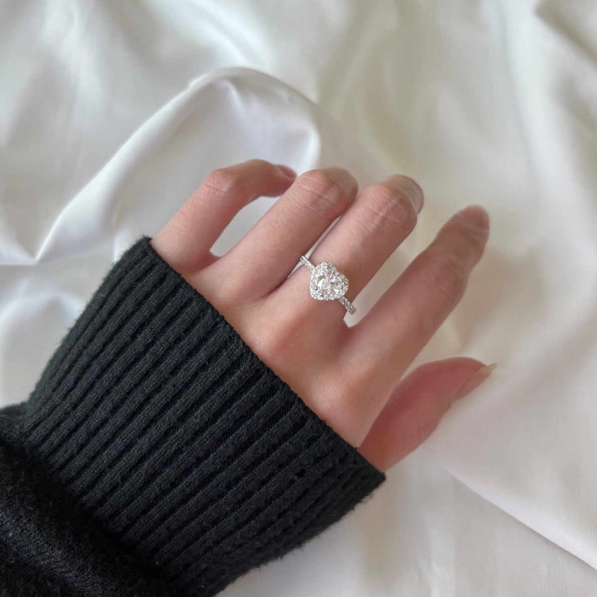 [LuckyStar]Eternity Splashy Romantic Heart Shape Lover Ring