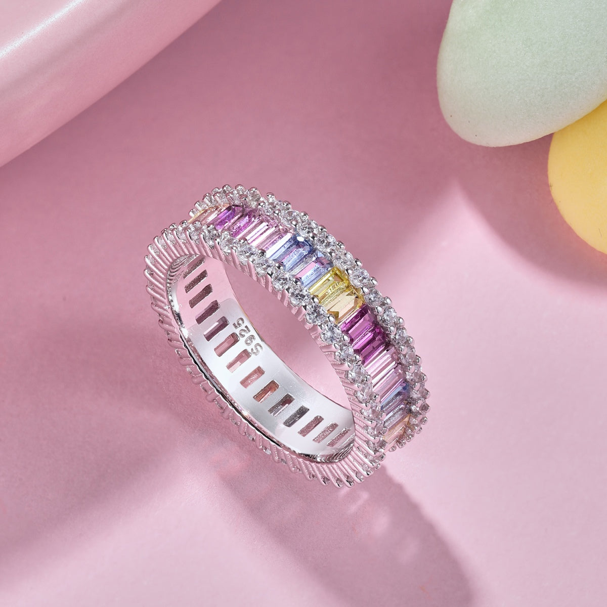 [LuckyStar]Dainty Kaleidoscopic Emerald Cut Daily Ring