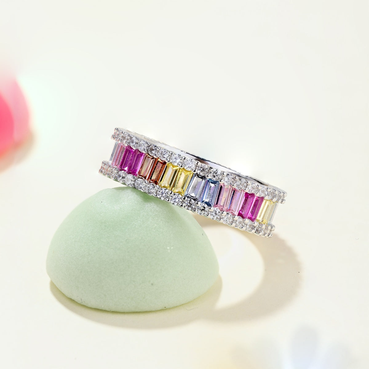 [LuckyStar]Dainty Kaleidoscopic Emerald Cut Daily Ring