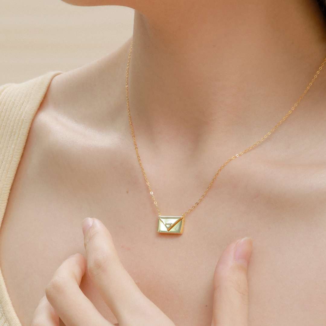 [LuckyStar]Envelope Heart Shape Mother's Day Necklace
