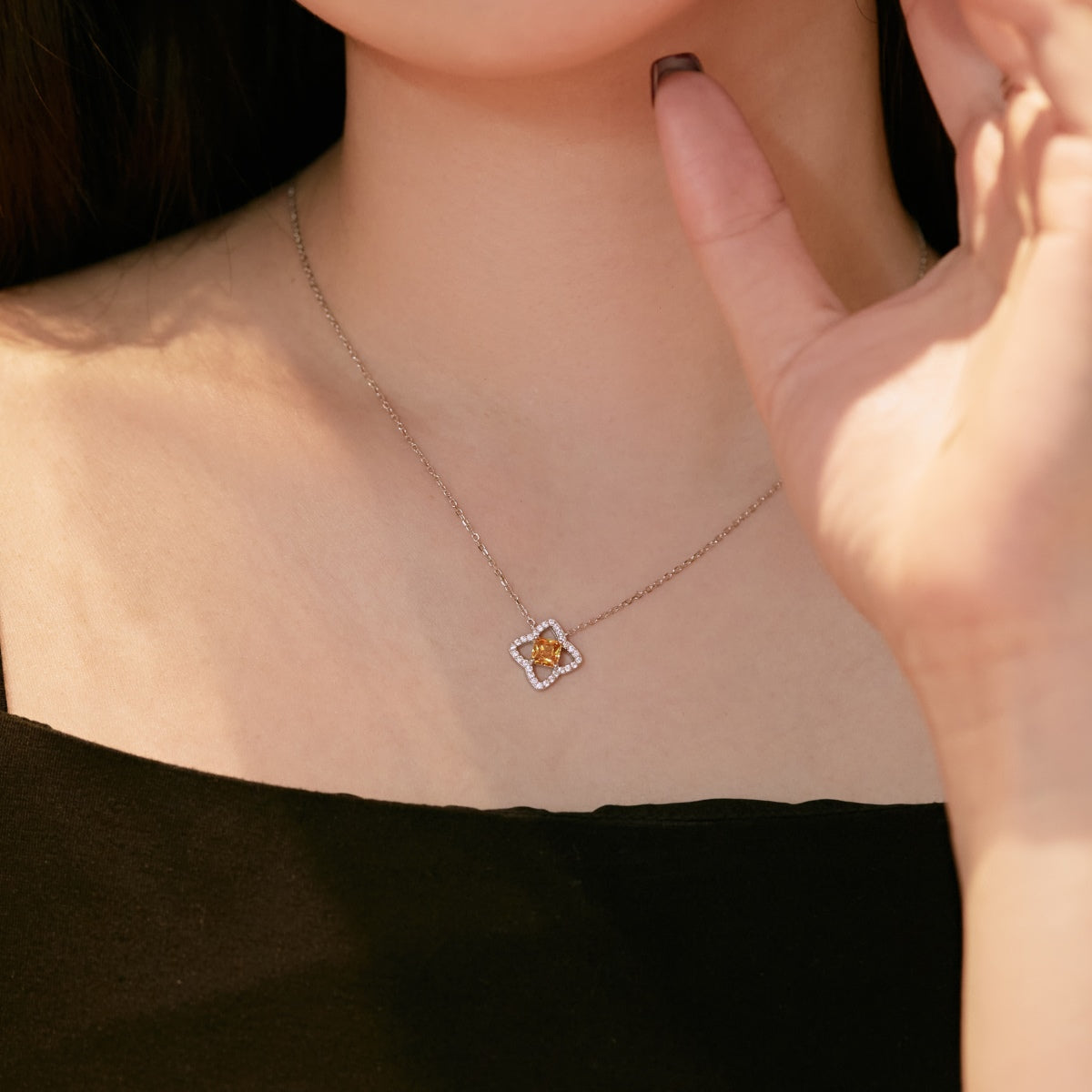 [LuckyStar]Exquisite Flower Shape Princess Cut Necklace