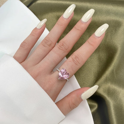 [LuckyStar] 6,0 Karat luxuriöser funkelnder romantischer Herzschliff-Liebhaberring