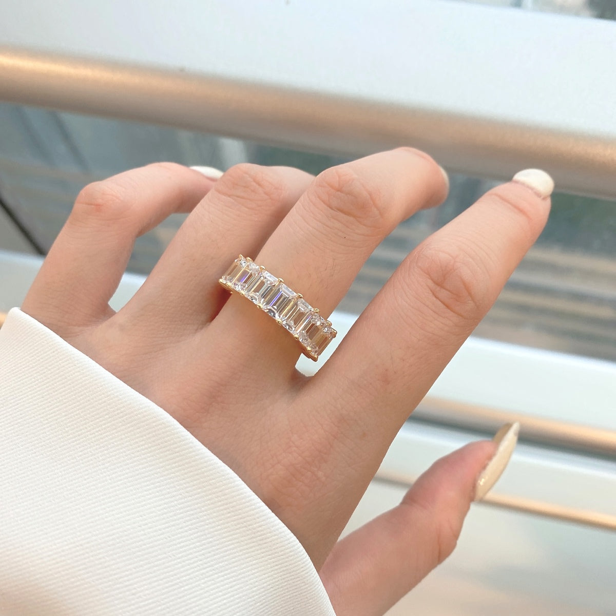 [LuckyStar]0.75 Carat Elegant Emerald Cut Tennis Ring