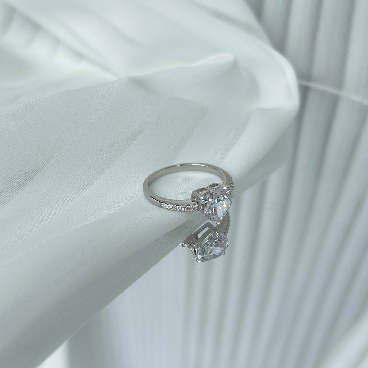 [LuckyStar]2.0 Carat Dazzling Lustrous Heart Cut Lover Ring