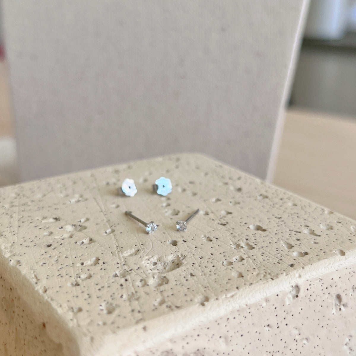 [LuckyStar]Delicate Solitaire Earrings