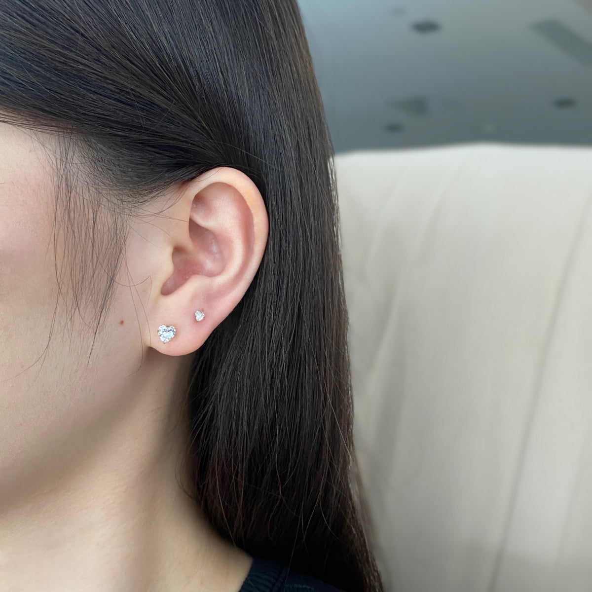 [LuckyStar]Sparkling Heart Shaped Simple Earrings