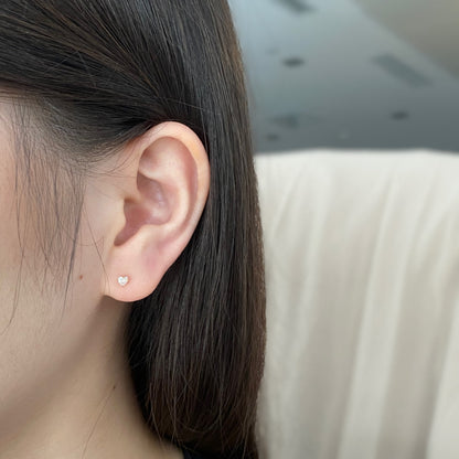 [LuckyStar]Sparkling Heart Shaped Simple Earrings