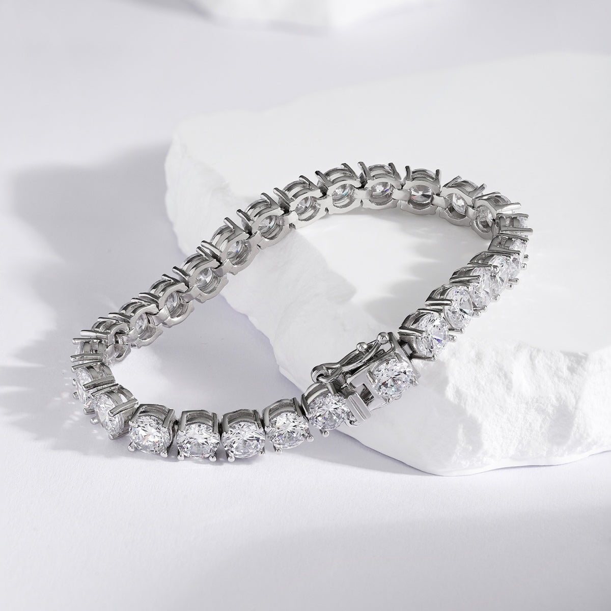 [LuckyStar]0.75 Carat Dazzling Round Cut Wedding Bracelet