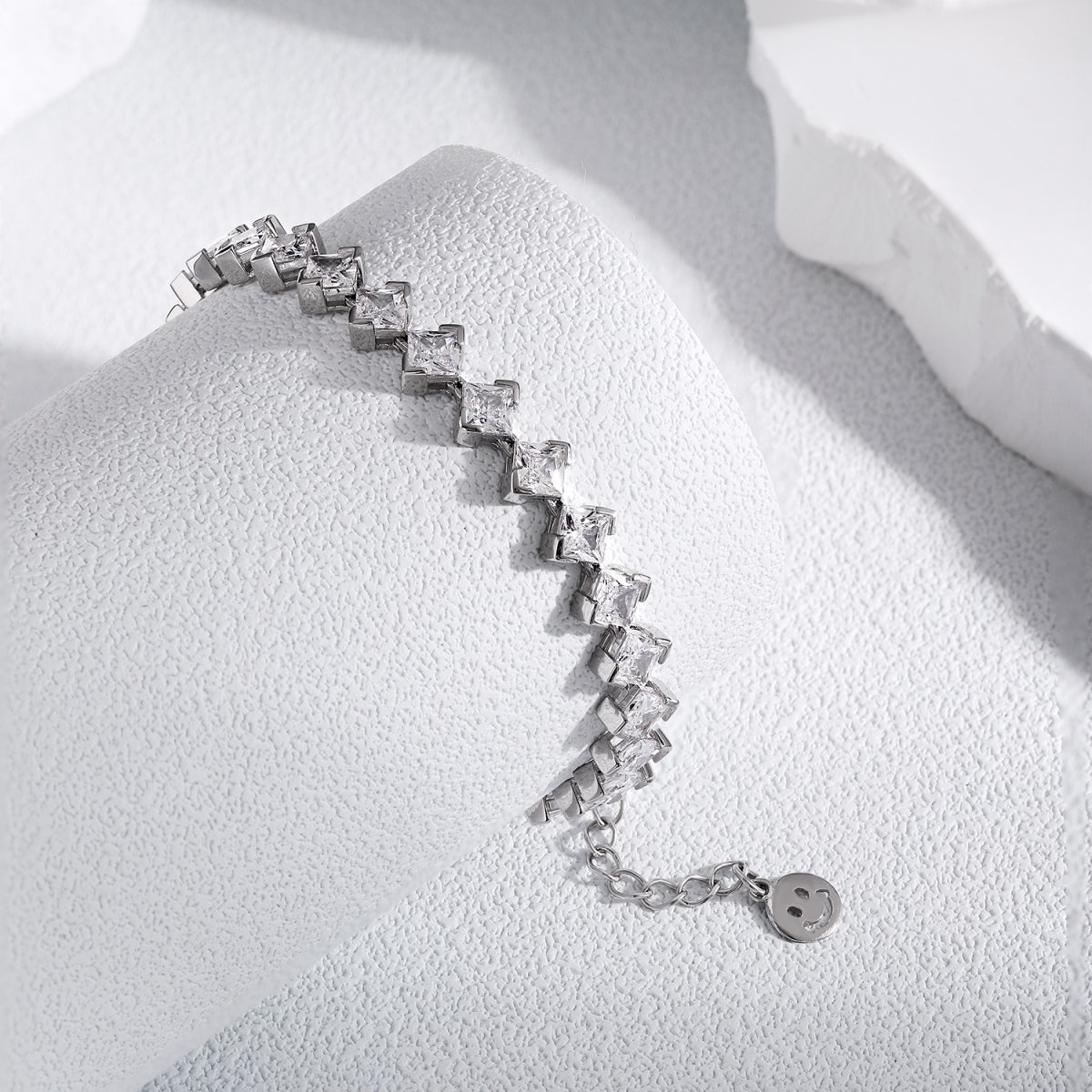 [LuckyStar]0.5 Carat Ornate Princess Cut Daily Bracelet
