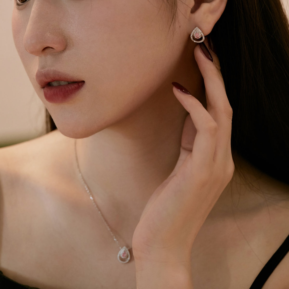 [LuckyStar]Sparkling Delicate Water Drop Shape Daily Earrings