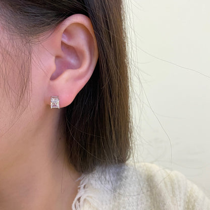 [LuckyStar]Stylish Shiny Rectangular Center Stone Stud Earrings