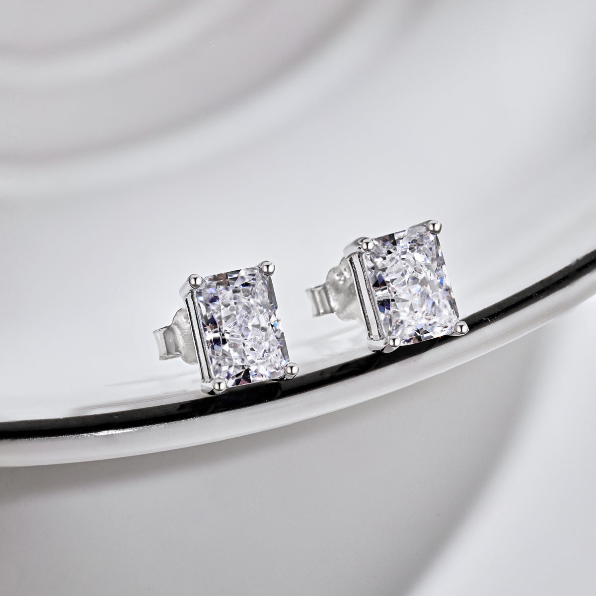 [LuckyStar]Radiant Luxurious Princess Cut Daily Earrings