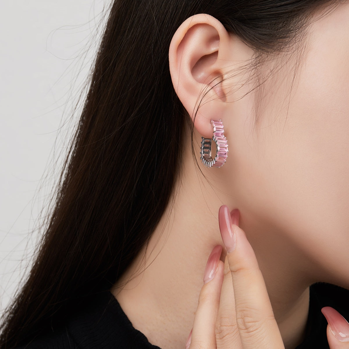 [LuckyStar]Radiant Heart Cutout Earrings