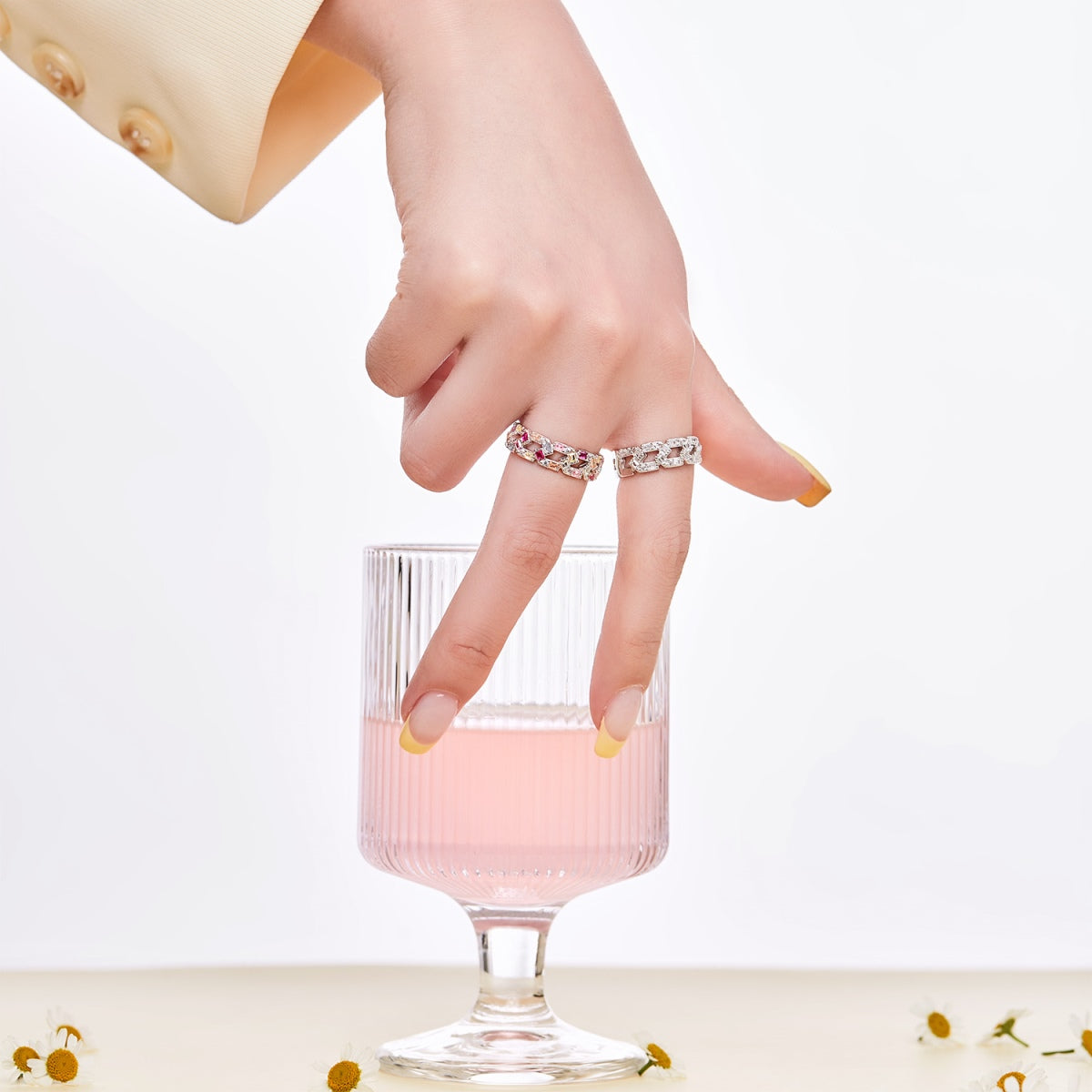 [LuckyStar]Sparkling Vibrant Emerald Cut Daily Ring