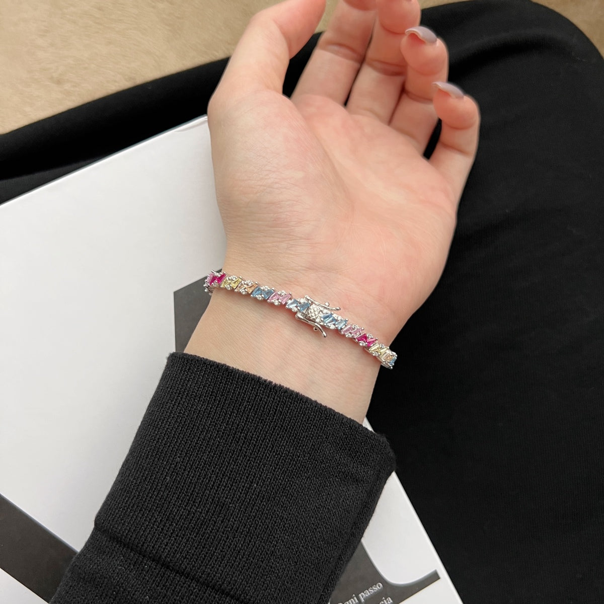 [LuckyStar]Ornate Sparkling Multi Cut Party Bracelet