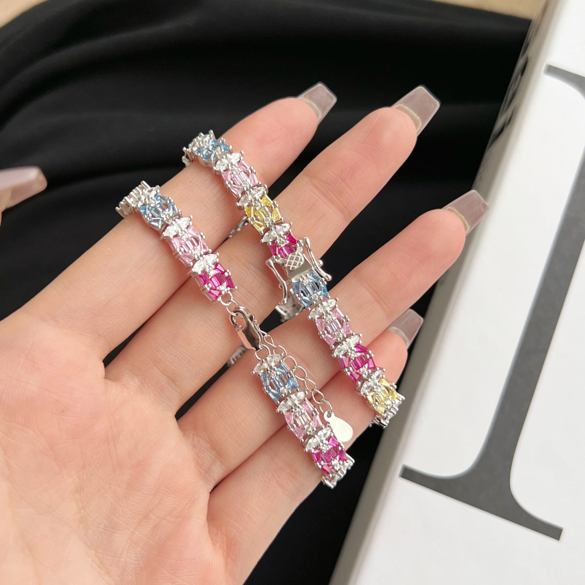[LuckyStar]Delicate Colorful Multi Cut Party Bracelet