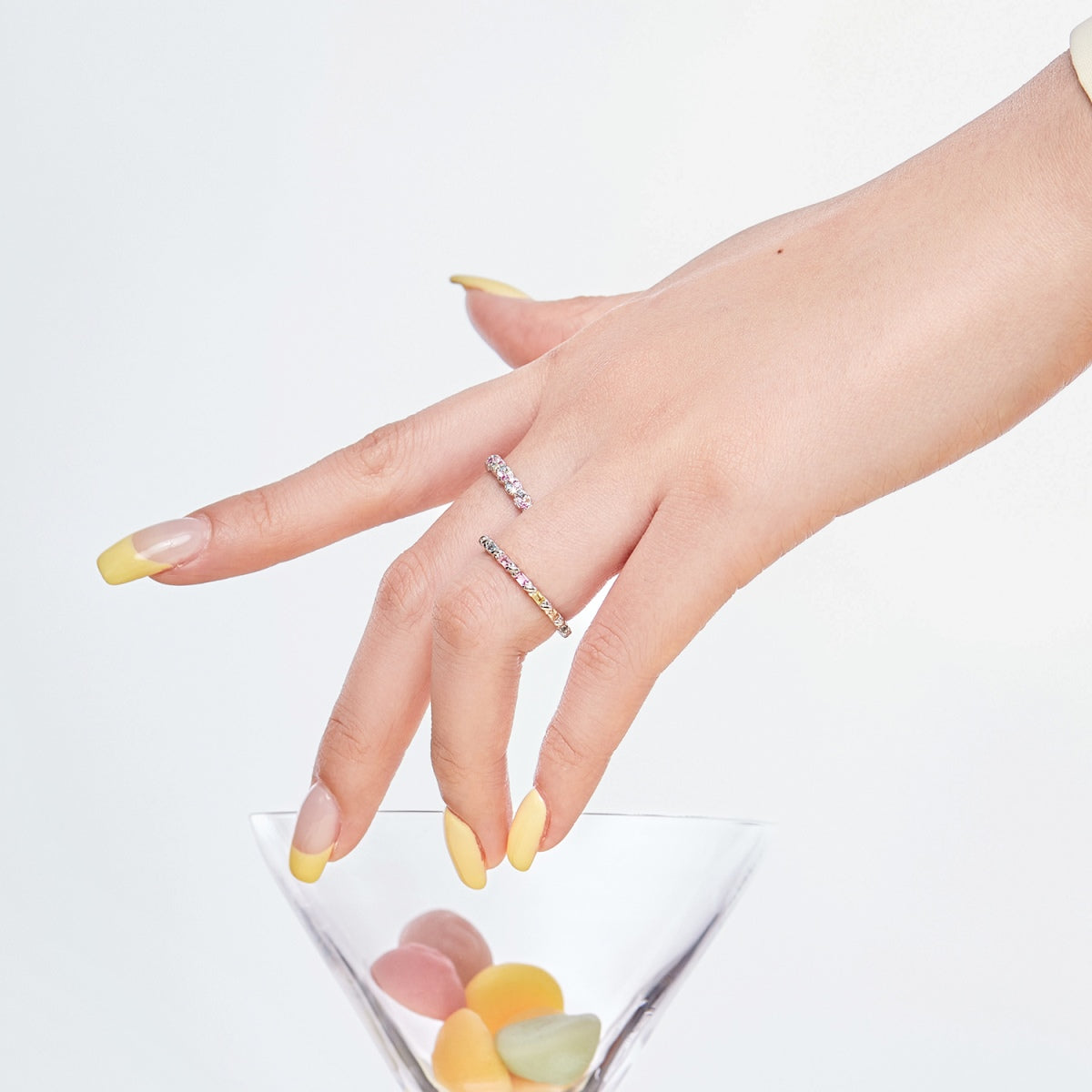 [LuckyStar]Dainty Ebullient Round Cut Daily Ring