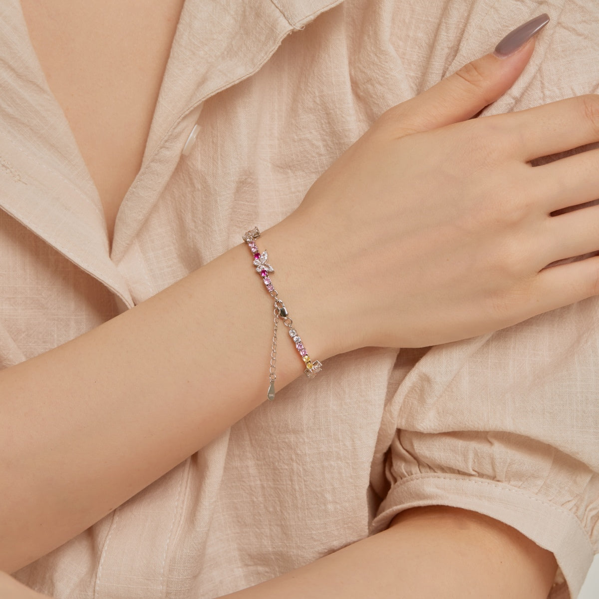 [LuckyStar]Ornate Colorful Butterfly Shape Round Cut Daily Bracelet