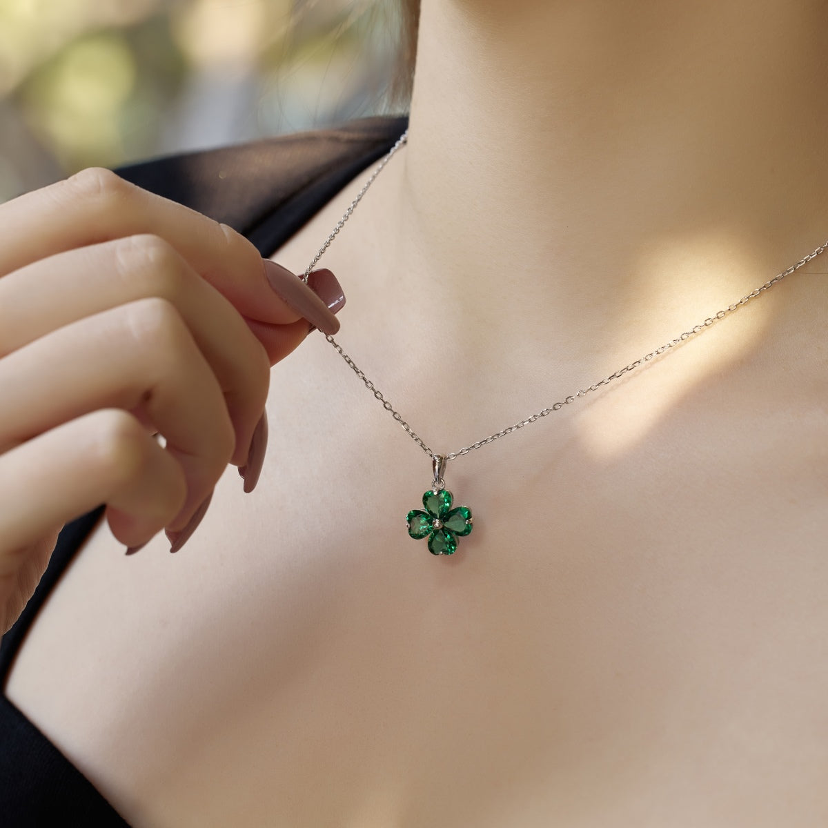 [LuckyStar]Heart-Shaped Four-Leaf Clover Bead Necklace