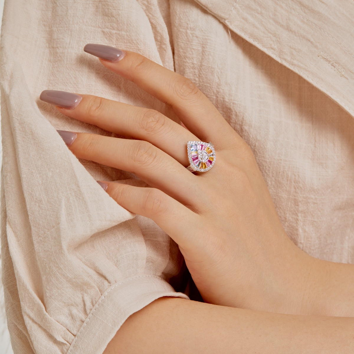 [LuckyStar]Elegant Colorful Water Drop Shape Banquet Ring