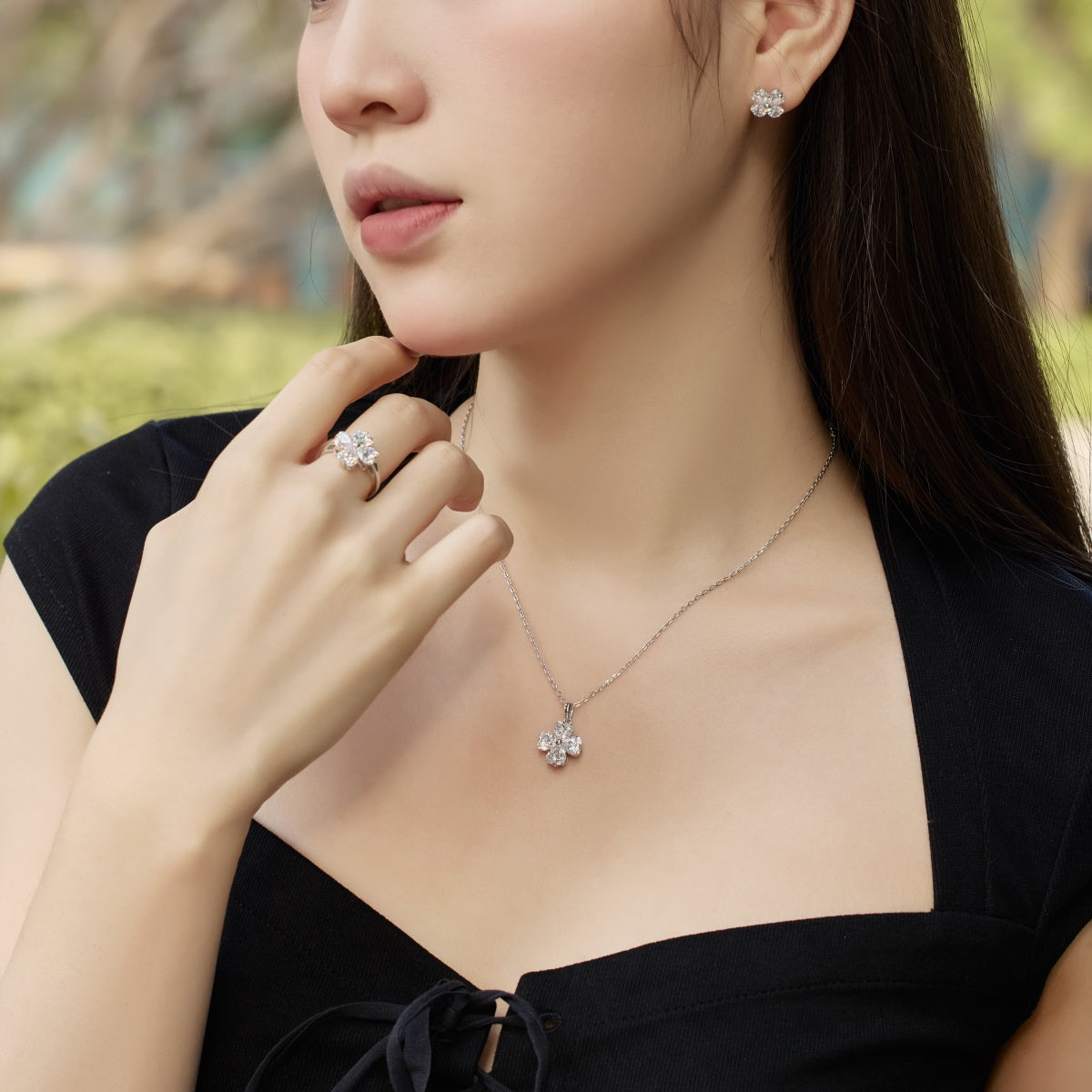 [LuckyStar]Heart-Shaped Four-Leaf Clover Bead Necklace