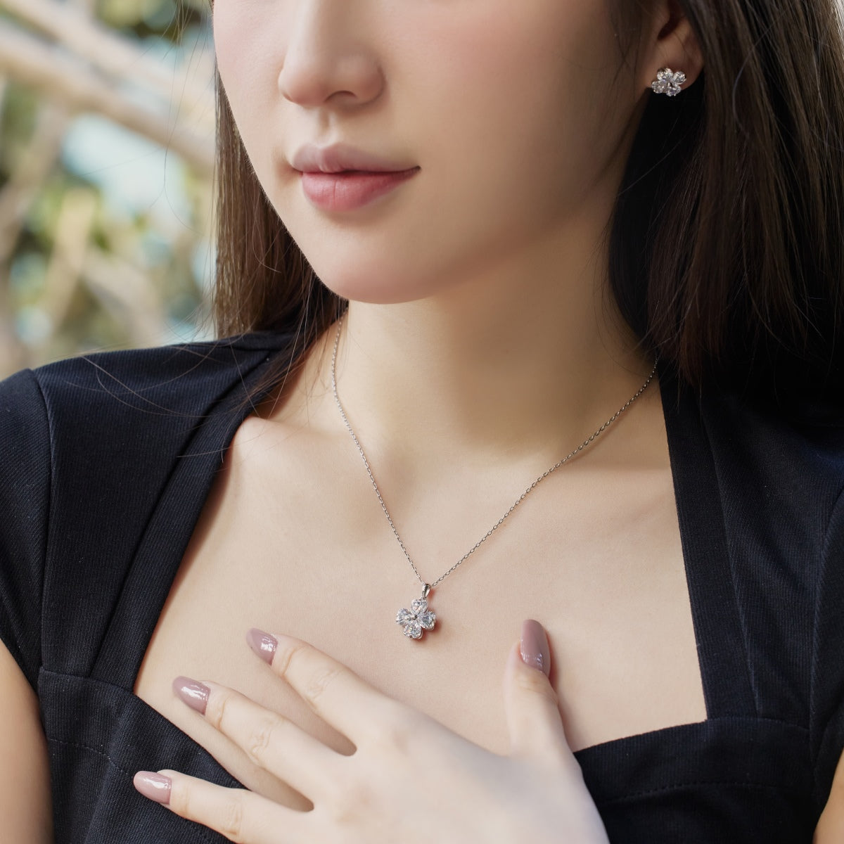 [LuckyStar]Heart-Shaped Four-Leaf Clover Bead Necklace