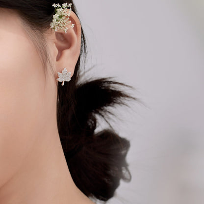 [LuckyStar]Exquisite Maple Leaf Design Earrings