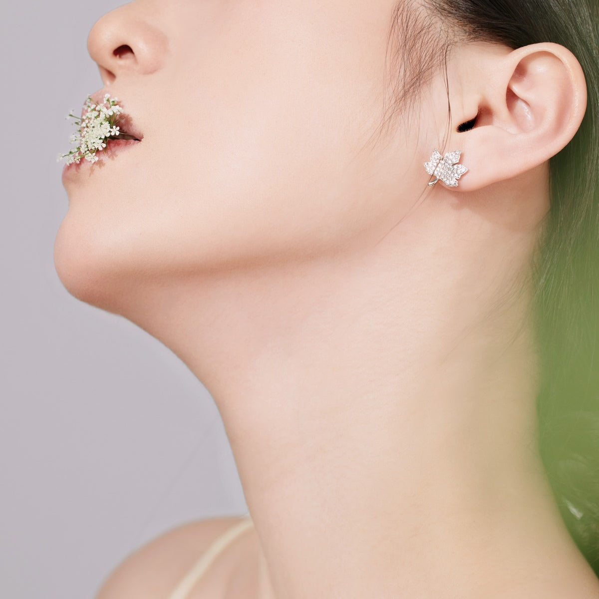 [LuckyStar]Exquisite Maple Leaf Design Earrings