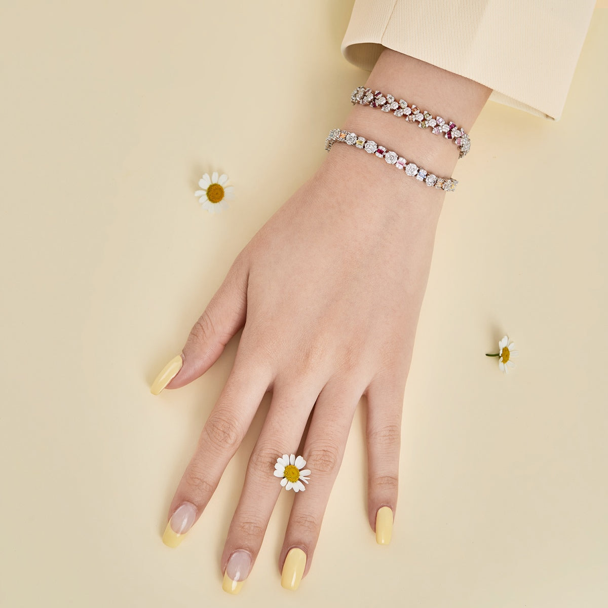 [LuckyStar]Dainty Exquisite Flower Shape Daily Bracelet