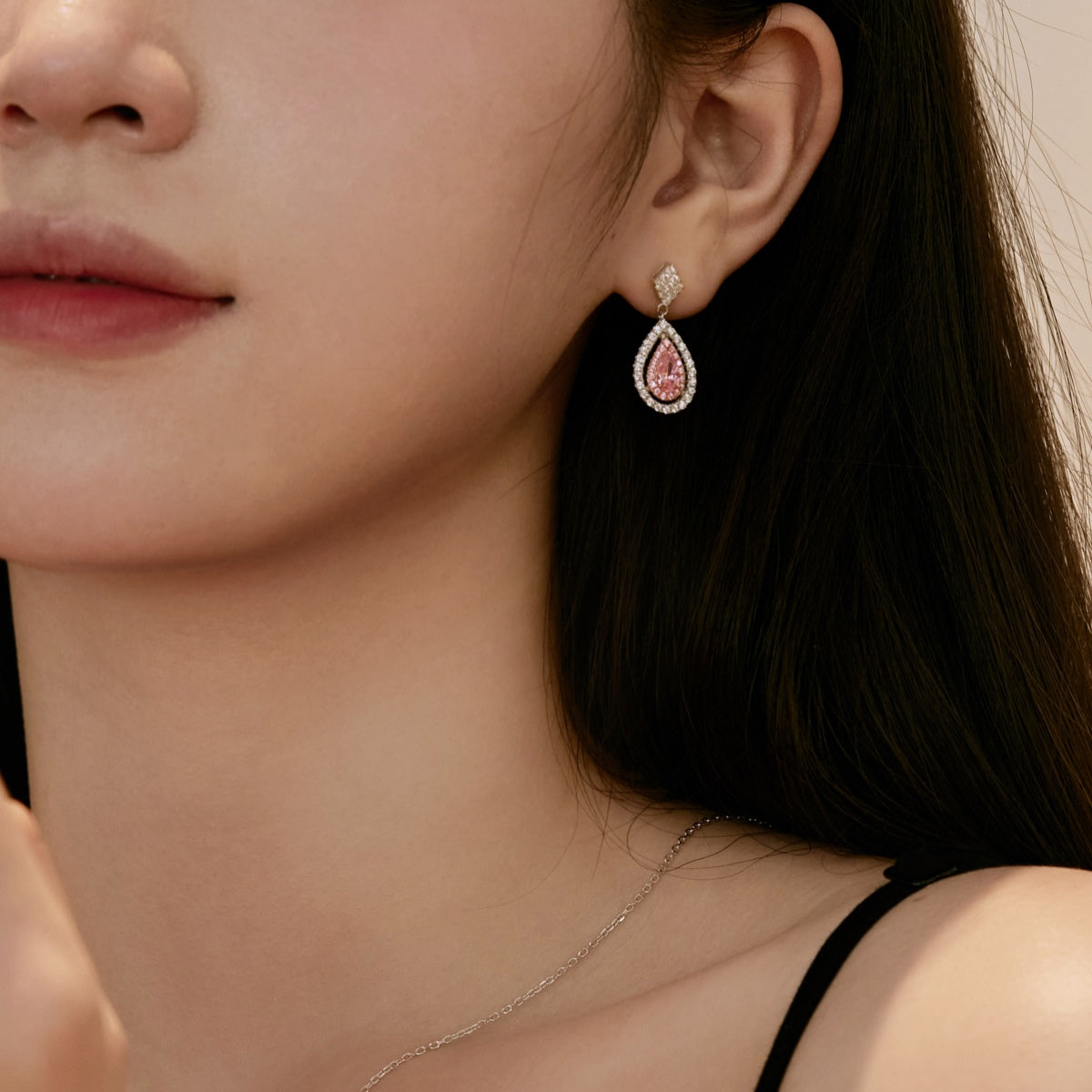 [LuckyStar]Ornate Delicate Water Drop Shape Banquet Earrings