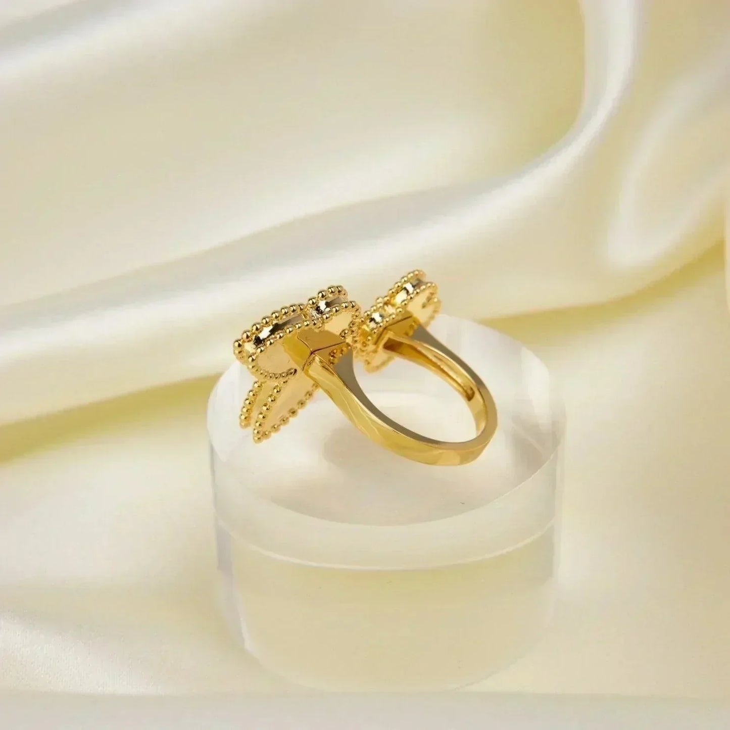 [LuckyStar] GLÜCKLICHER RING ZWISCHEN DEN FINGERN