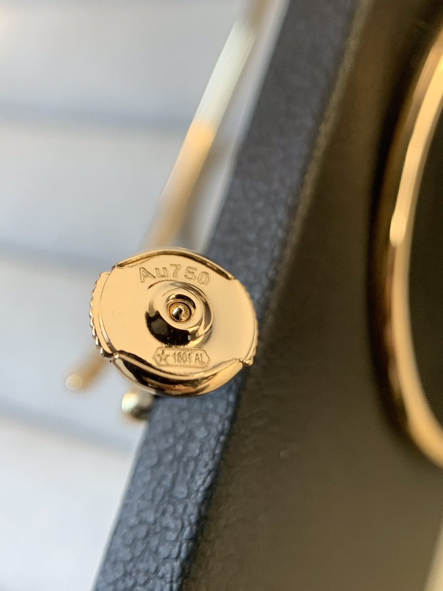 [LuckyStar]JUSTE OHRRINGE GOLD DIAMANTEN 1,8MM 