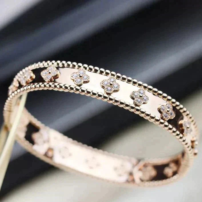 [LuckyStar]CLOVER ARMBAND 8MM DIAMANTEN