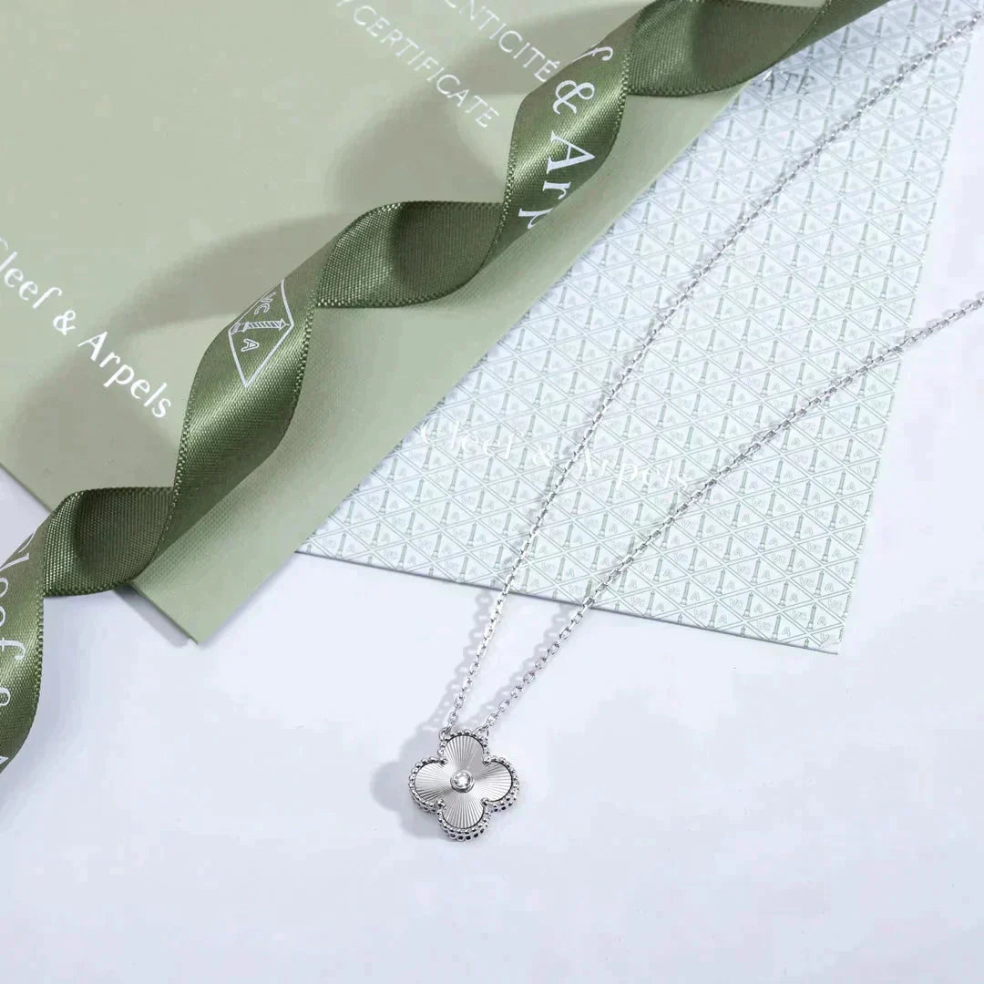 [LuckyStar]CLOVER 15MM DIAMANT LASER HALSKETTE SILBER