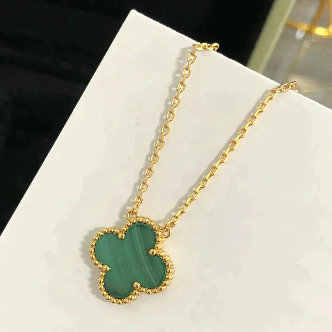 [LuckyStar]CLOVER 15MM MALACHIT EINZELNE BLUMENKETTE