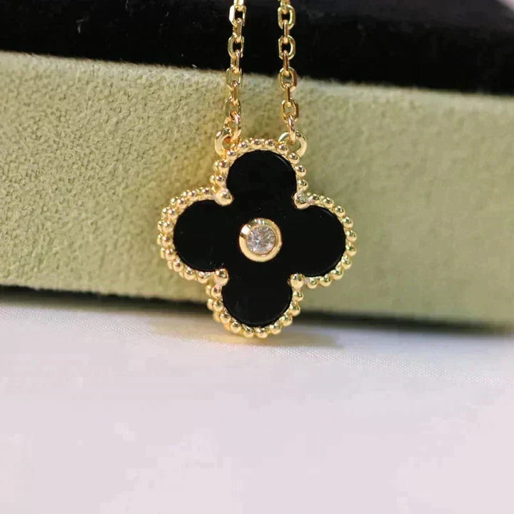 [LuckyStar]CLOVER 15MM DIAMANT-ONYX-HALSKETTE