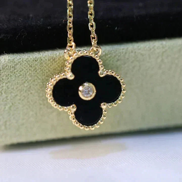 [LuckyStar]CLOVER 15MM DIAMANT-ONYX-HALSKETTE