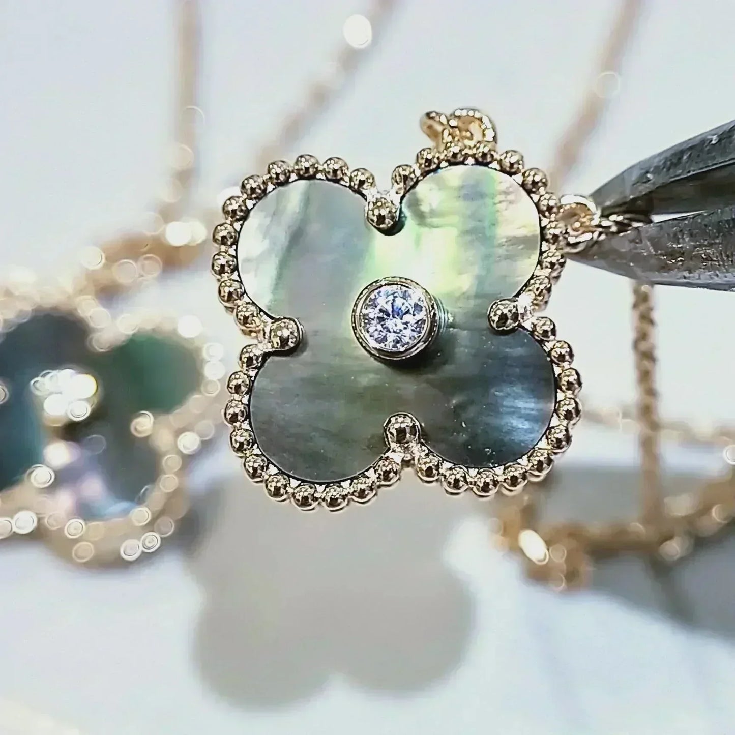 [LuckyStar]CLOVER 15MM DIAMANT- UND GRAUMUTTER-HALSKETTE