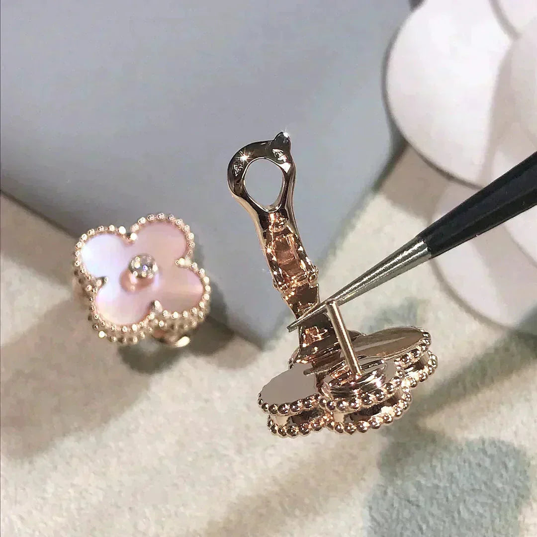 [LuckyStar]CLOVER MEDIUM 1 MOTIFS PINK MOP DIAMOND OHRRINGE